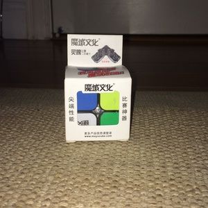 MoYu Lingpo 2X2 Rubix Cube